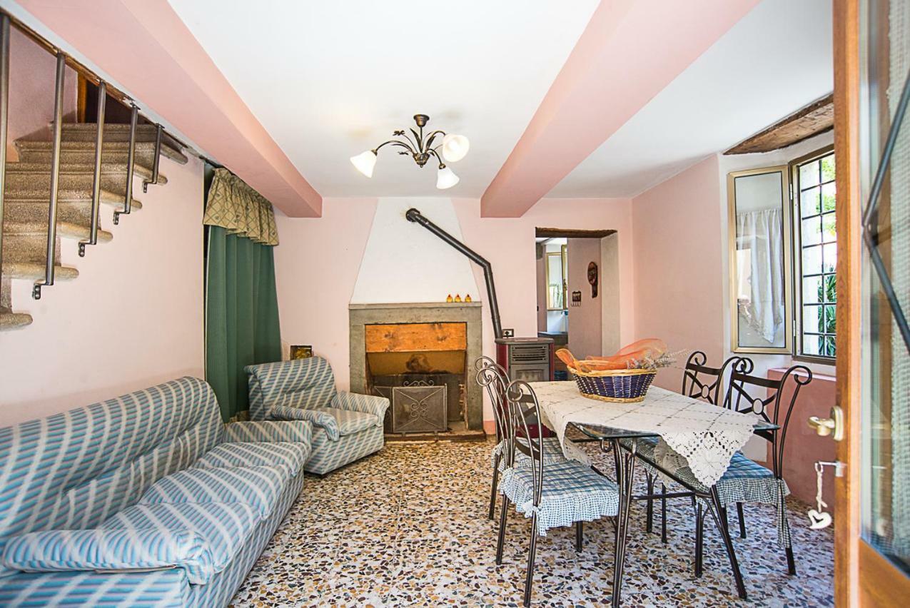 Agriturismo Il Musaccio バルガ エクステリア 写真